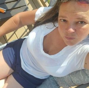 Meet your Posher, Candice